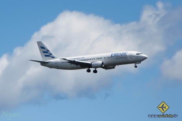 Boeing 737-4Y0